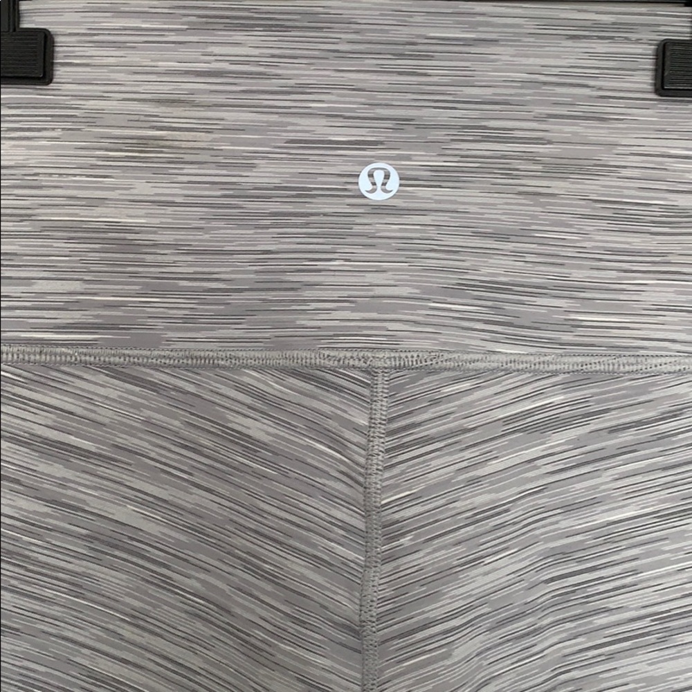 Lululemon Wunder Under size 4. Space dye. NWOT